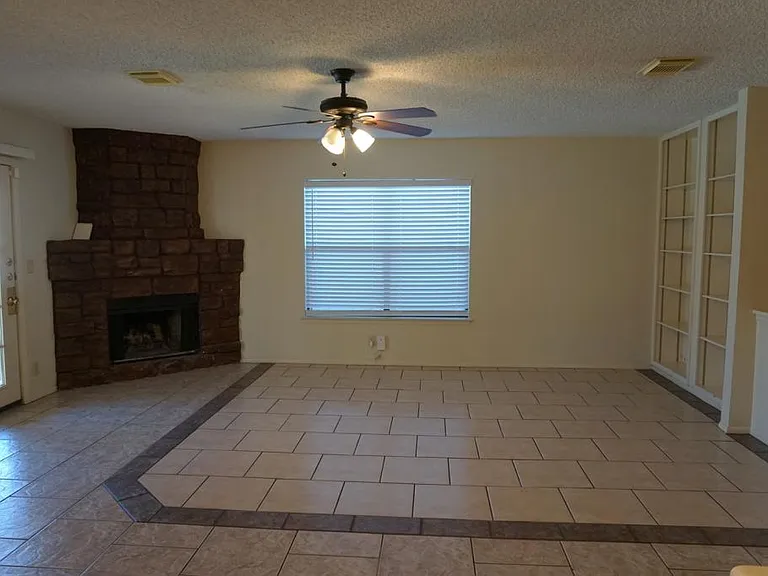7515 Foss Mdws — Photo 9
