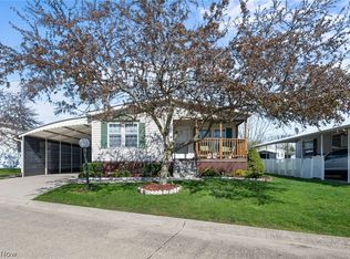 27202 Cook Rd UNIT 123, Olmsted Twp, OH 44138