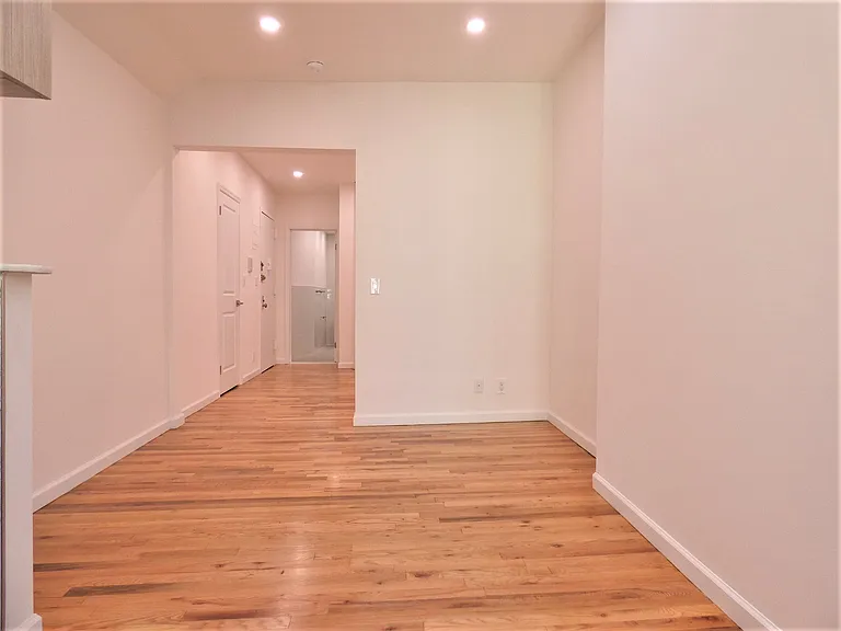 335 E 70th St #10 — Photo 3