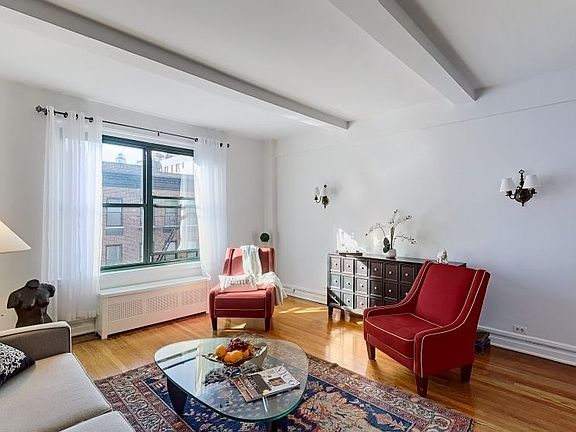 2nd image of 131 E 93rd St APT 6A