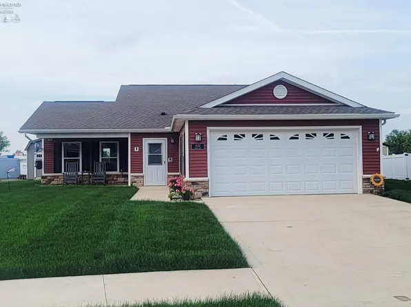 1662 Arrow Dr, Ashland, OH 44805
