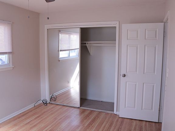 5th image of 6115 Marty St APT 4