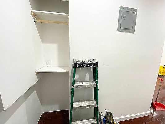5th image of 548 W 164th St APT 4F