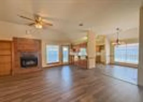 4021 Kent St Photo 1