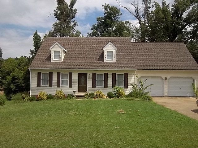 1st image of 878 Hiawatha Dr