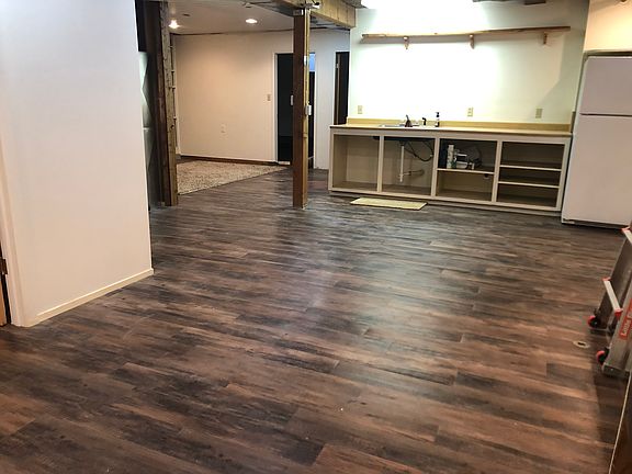 3rd image of 525 1st St S