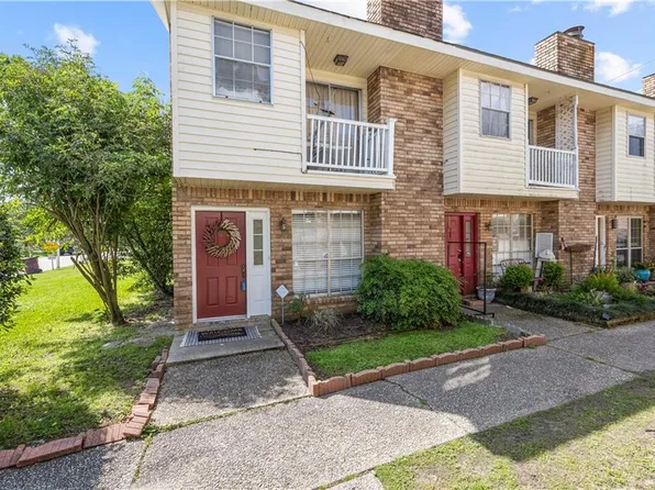 10 Houmas Pl APT A, Destrehan, LA 70047