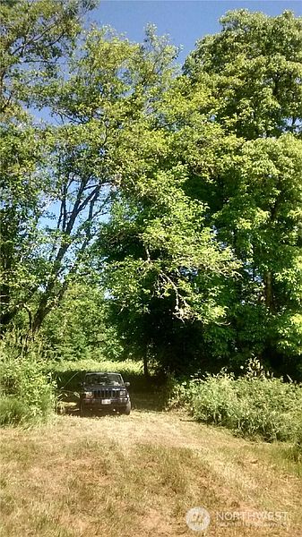 3rd image of 352 16 Larson Road