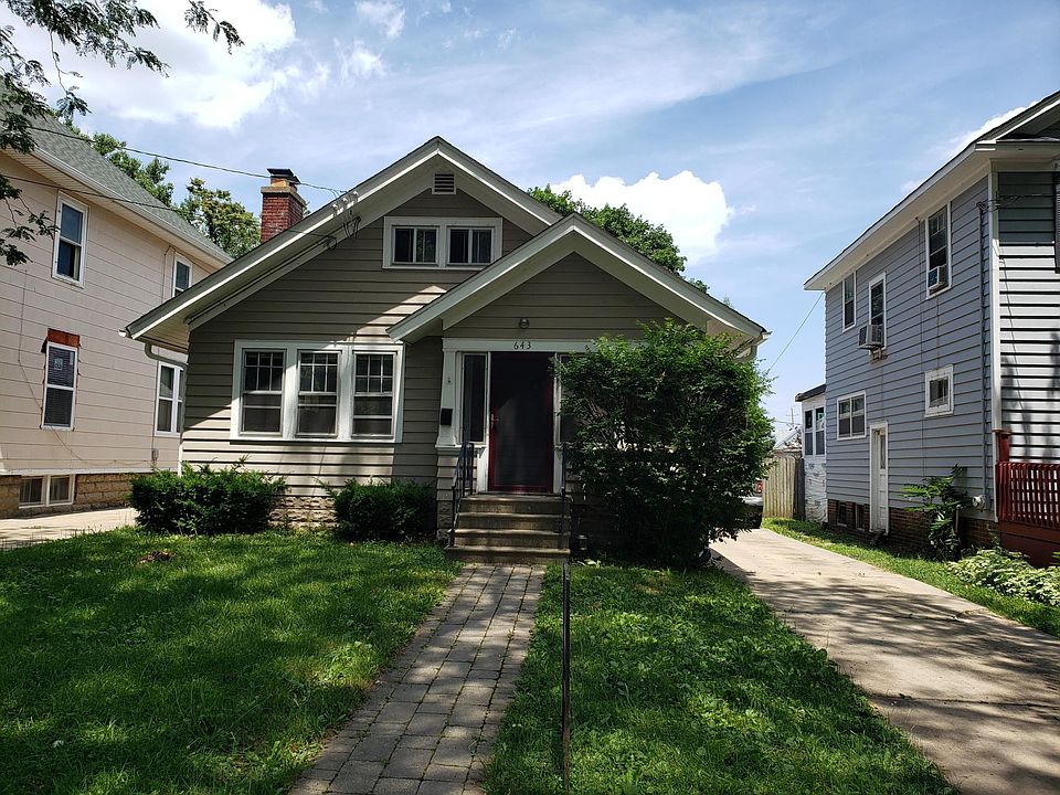 1st image of 643 W Galena Blvd