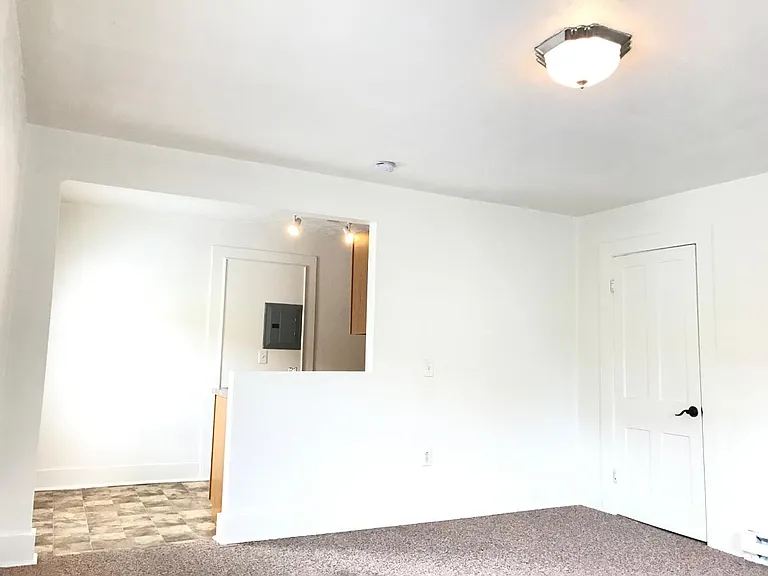 1051 Elk St #4 — Photo 5