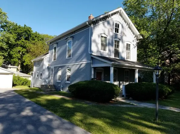 1477 Main St, Crete, IL 60417