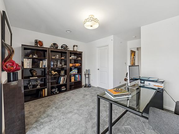 5th image of 2240 Washington Dr #62D