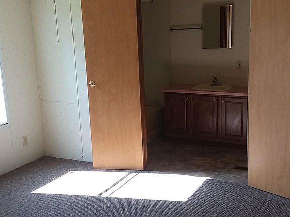 Master bedroom and bathroom