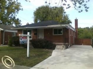 29638 Oakwood St, Inkster, MI 48141