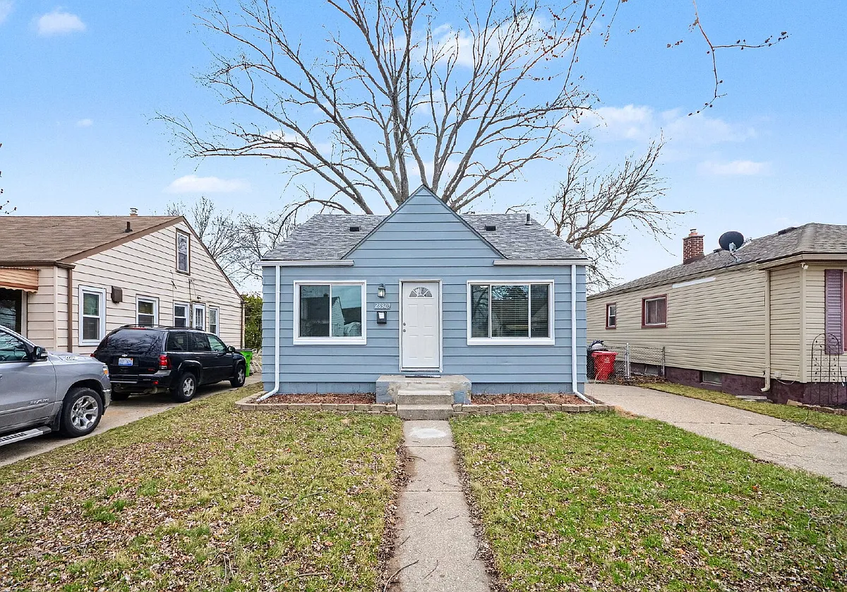 Building Photo - 28320 Hillview St