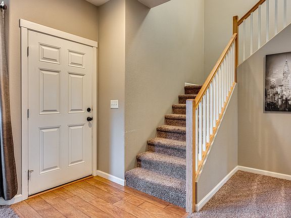 3rd image of 12711 NE 49th Way