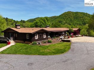 2210 Setzers Creek Rd, Lenoir, NC 28645