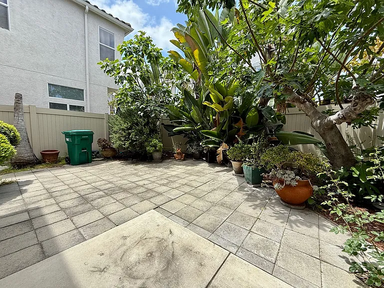 7579 Hazard Center Dr — Photo 15