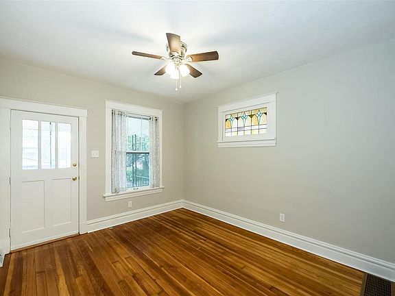 5th image of 5402 Dewey Ave