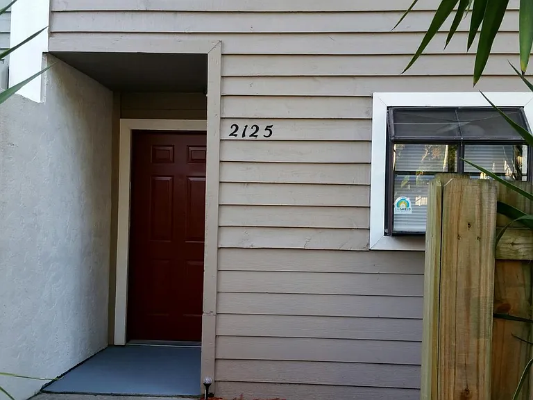2125 SW 39TH WAY