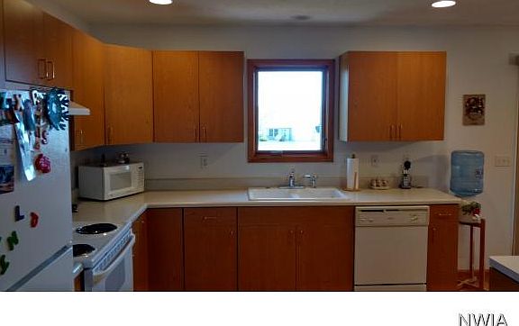 5th image of 1512 Chokecherry Ln