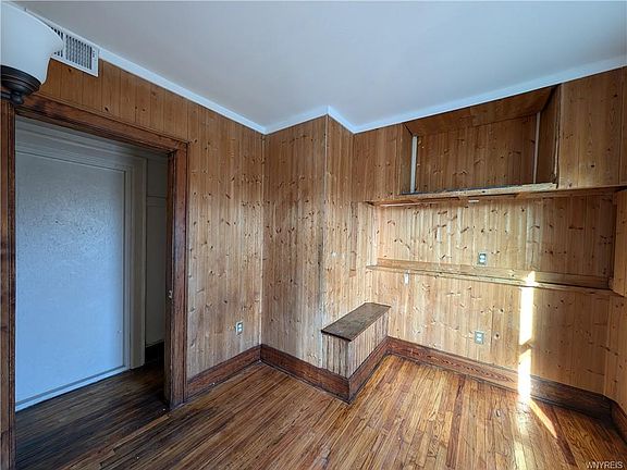 2nd image of 26 Parkridge Ave #2