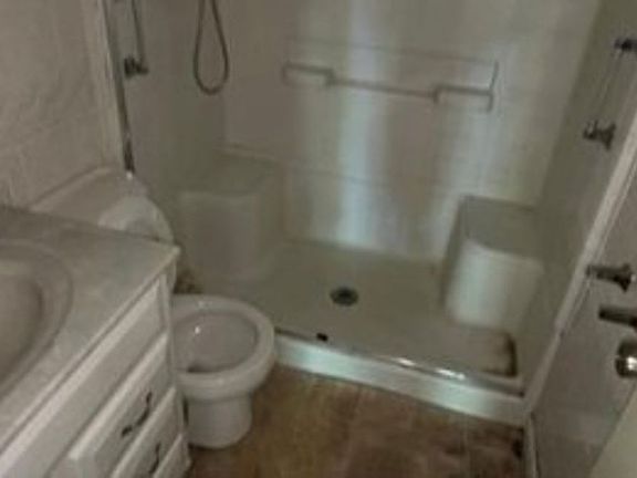 5th image of 902 E Grant St