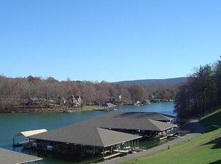 1137 Mariners Way APT 40, Huddleston, VA 24104