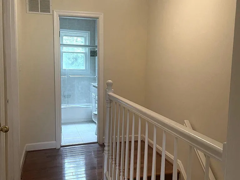 5102 Glassmanor Dr — Photo 15