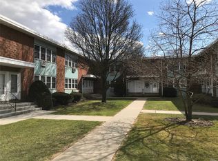 196 Farber Dr, West Babylon, NY 11704