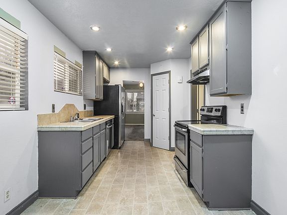3rd image of 235 E Helm Ave