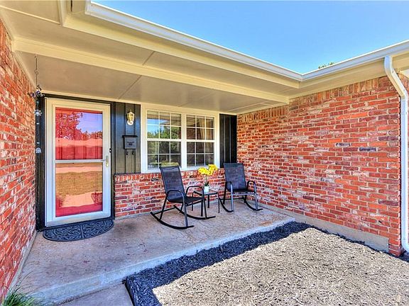 3rd image of 11209 N Brauer Ave