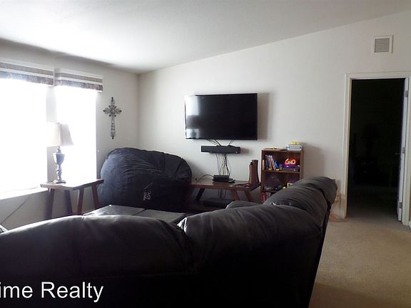 4th image of 5661 Gazelle Dr