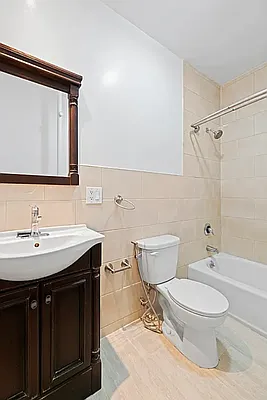 Rented by REAL New York | media 12