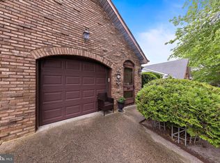 22 Fir Rd, Manahawkin, NJ 08050