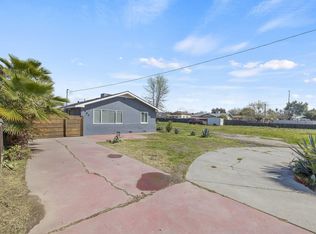 982 Davis St, Hanford, CA 93230