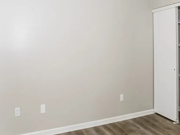4448 Charlotte Rd — Photo 11