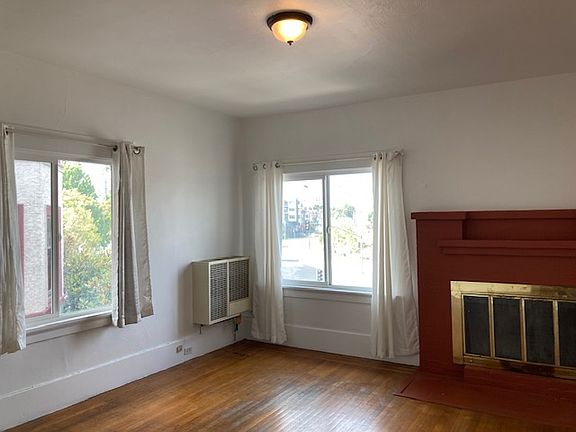 2nd image of 1818 Lakeshore Ave Unit 1