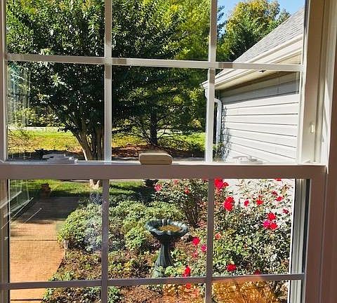 2nd image of 606 Fairwinds Ct #606