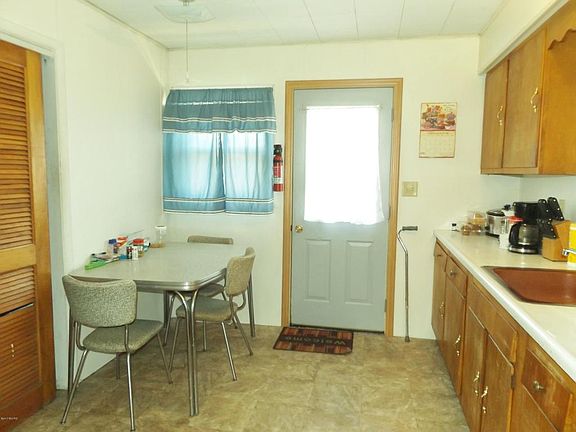 4th image of 205 N Saint Joseph St
