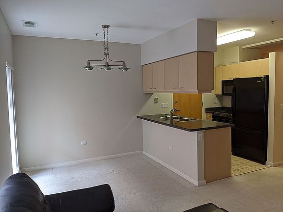 2nd image of 1222 Chicago Ave APT 305