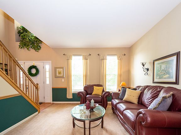 5th image of 273 Winddance Dr