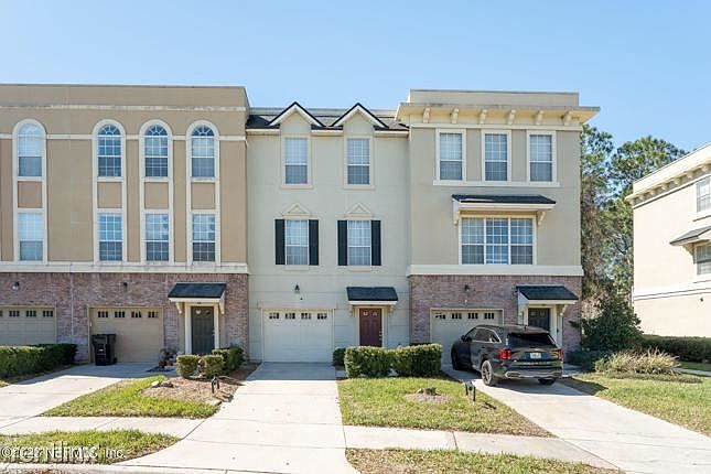 1st image of 4454R Congressional Dr