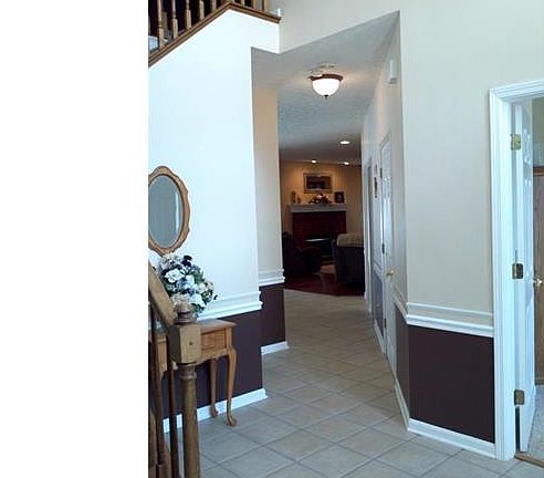 3rd image of 522 Seaton Ct
