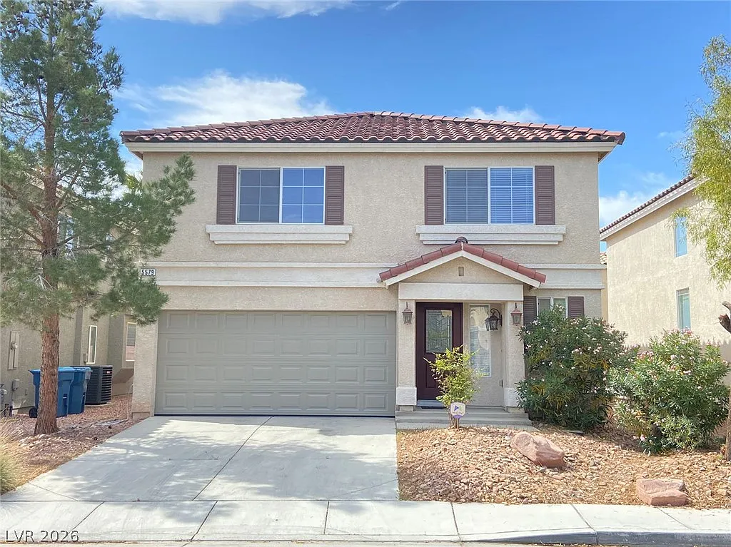 3 bed, 2.5 bath, 1855 sqft, $2,035 — Photo 1