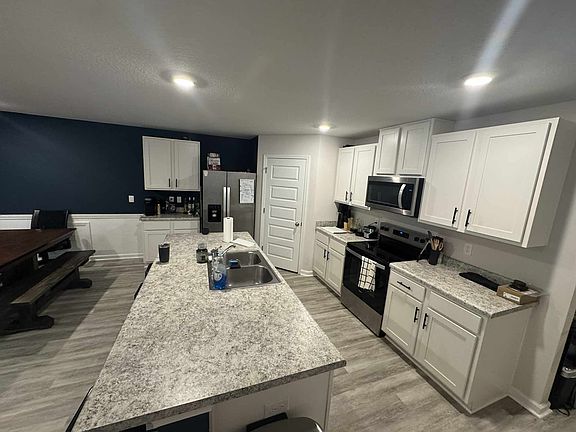 4th image of 4382 White Birch Ct #A