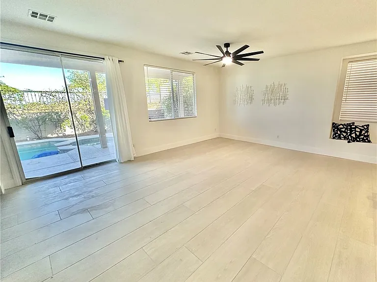 10637 Turquoise Valley Dr — Photo 32