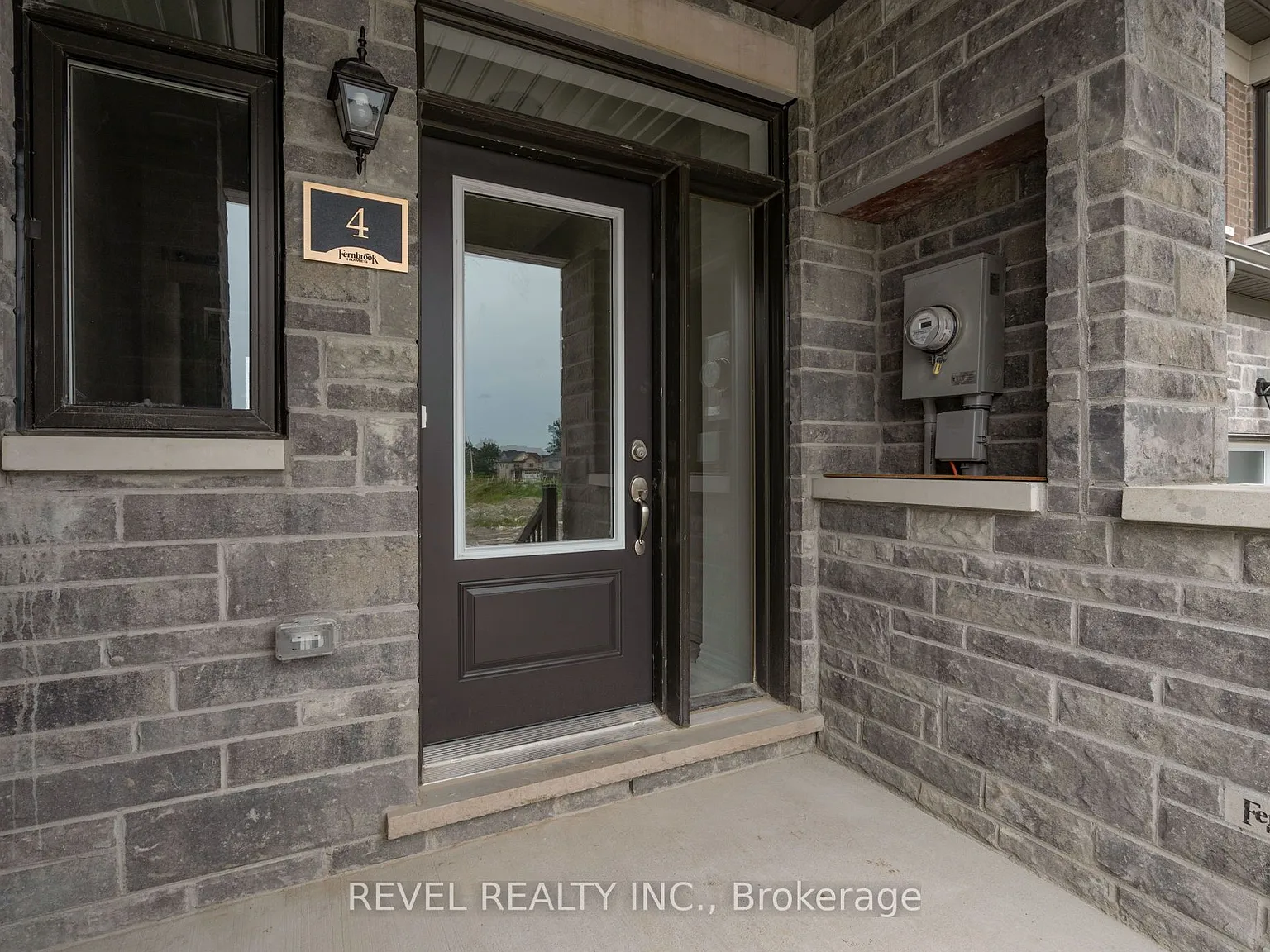 3 bed, $2,600 — Photo 2