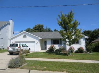 120 E Riverview Dr, Blair, NE 68008