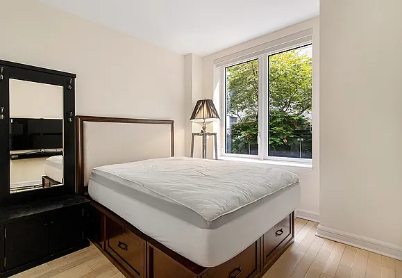 Rented by Keller Williams NYC | media 10